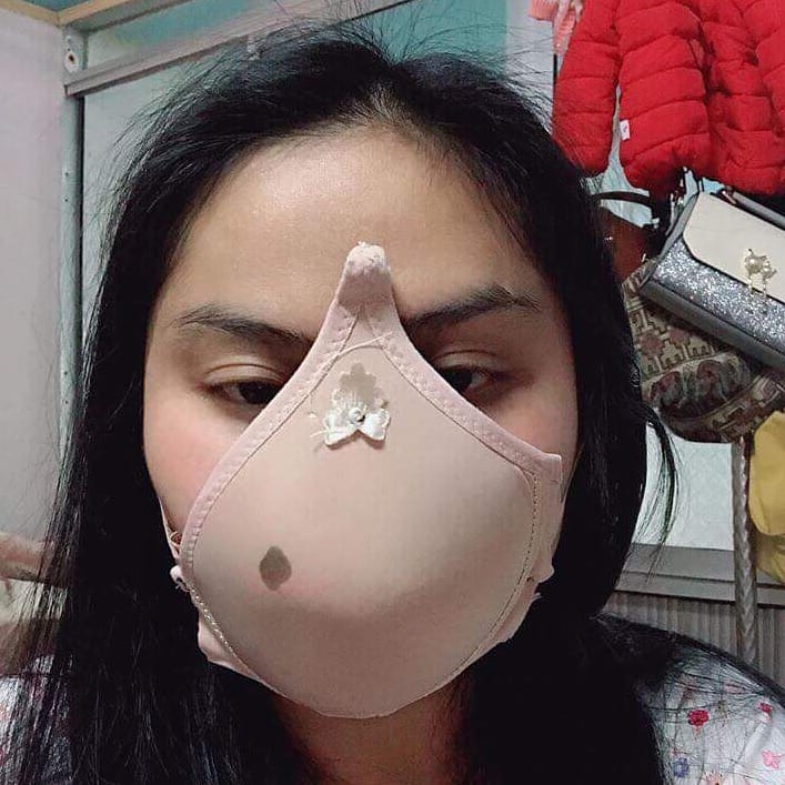 inovasi penggunaan benda yang kocak dari para cewek ini bikin cekikikan